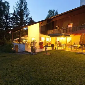 https://erkheimer-landhaus.com-bavaria.com