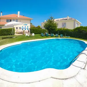 Carcavelos Surf Hostel&surf Camp Hostal